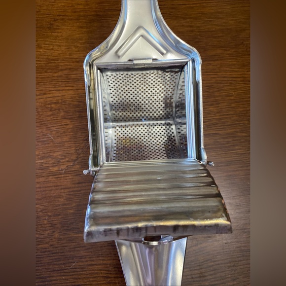 Stainless Steel Potato Vegetable Fruits Ricer Large Capacity Heavy Duty - Picture 3 of 10